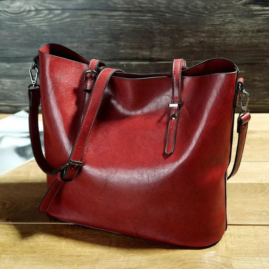 Hui Ying’s Favorite | Vintage Leather Shoulder Handbag