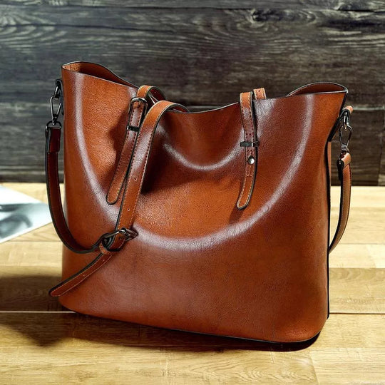 Hui Ying’s Favorite | Vintage Leather Shoulder Handbag