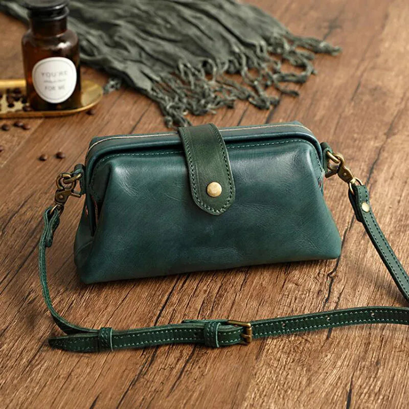 Kaja's Vintage Charm | Mini Shoulder Bag