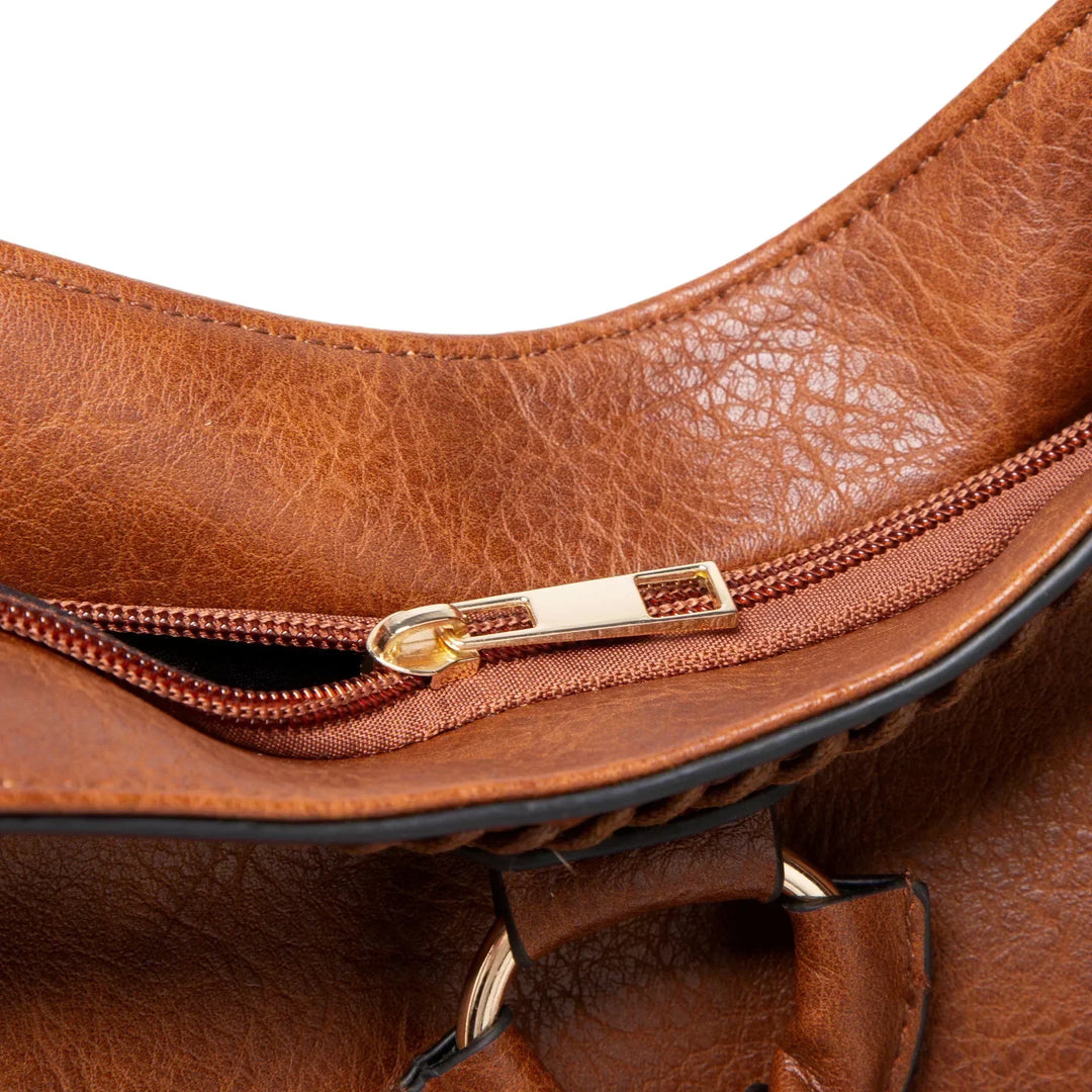 Nellie’s Elegant Sophistication | Leather Shoulder Bag